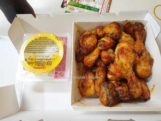 굽네치킨조촌점 이미지