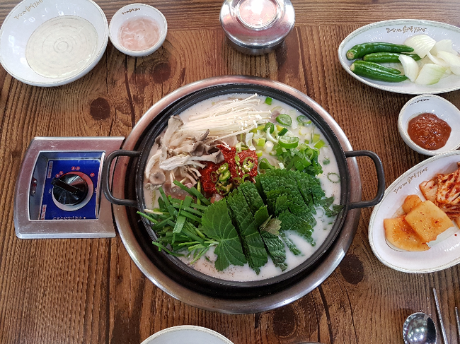 장터순대국 감자탕 이미지