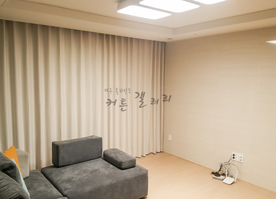 현대커텐 이미지