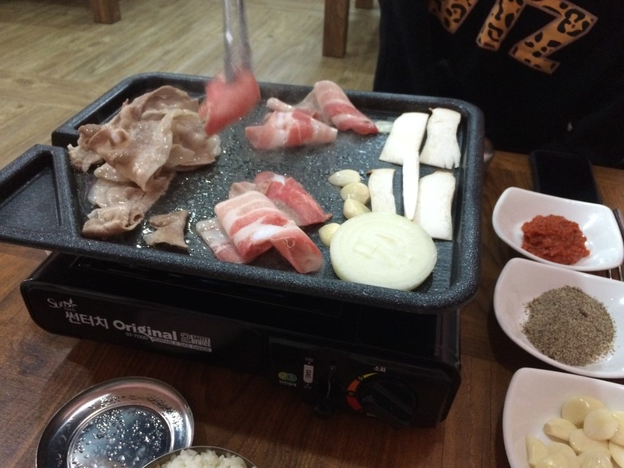 고기냄새 이미지