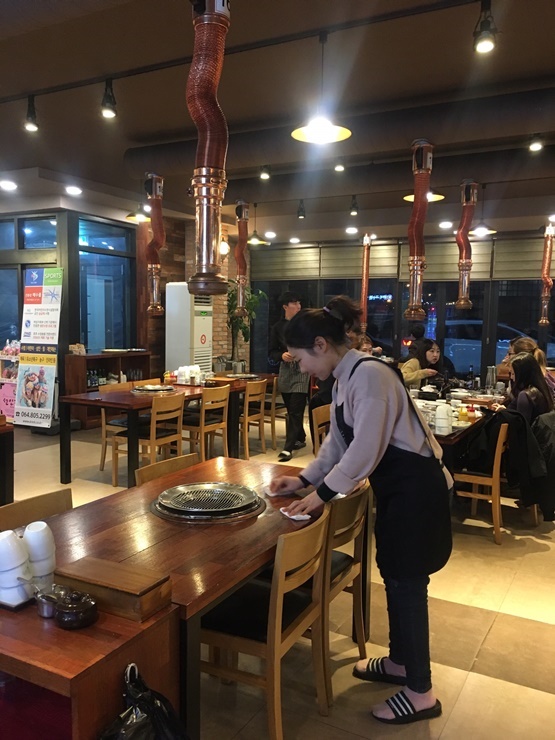 숯불흑돼지 이미지