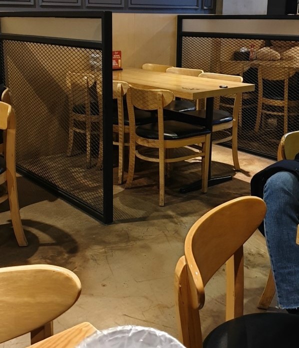 누구나홀반한닭 이미지