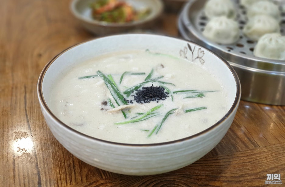 충무김밥손칼국수 이미지