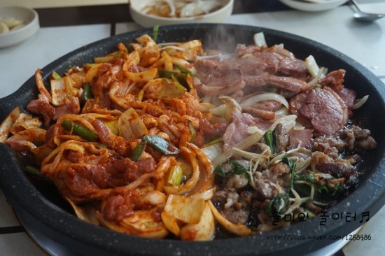 아우성생오리 이미지