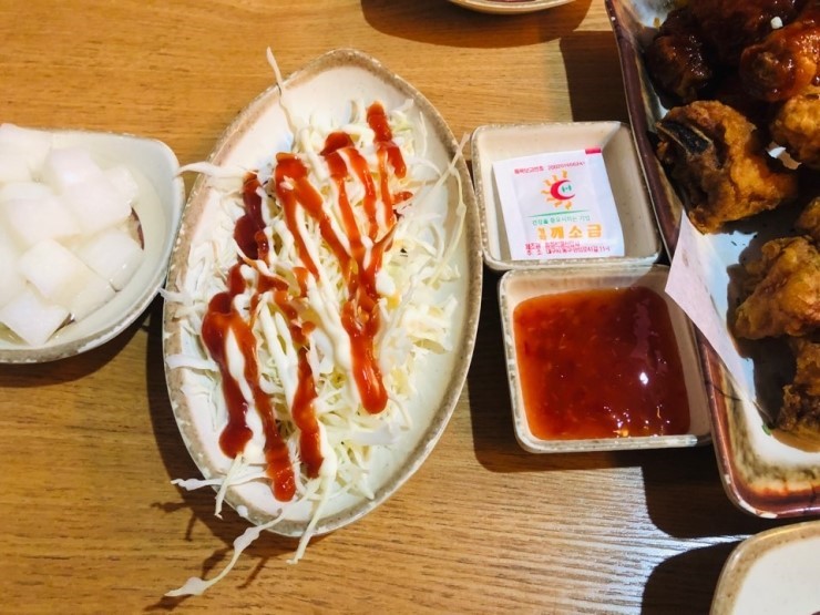 명랑아저씨치킨 이미지