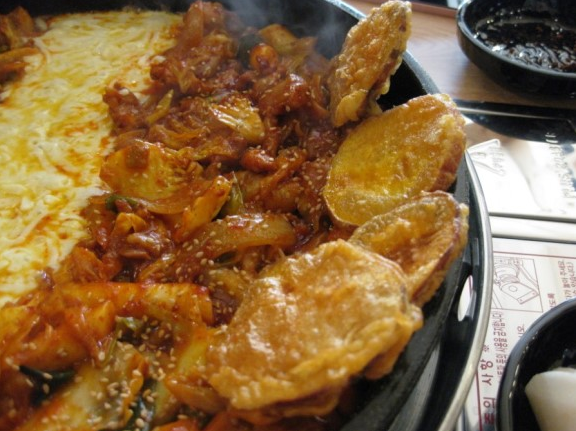 홍춘천치즈닭갈비 이미지