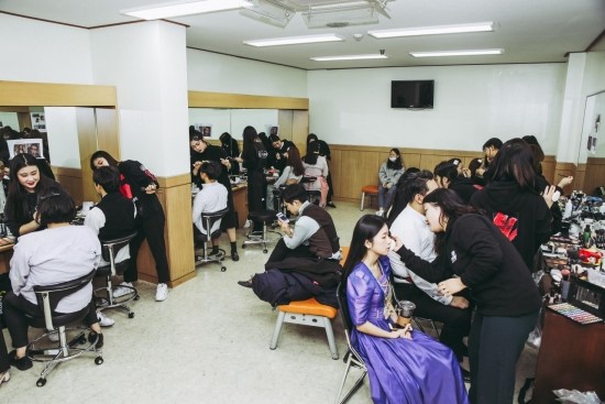 쉬즈헤어 이미지