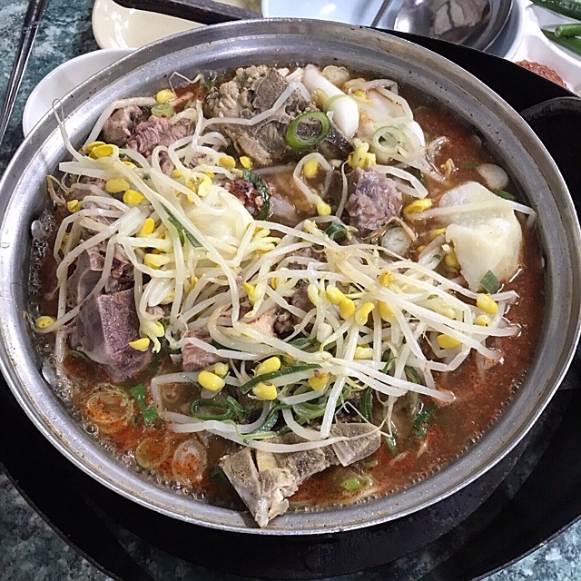 덕일감자국 이미지