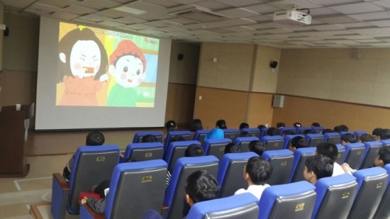 어울초등학교 이미지