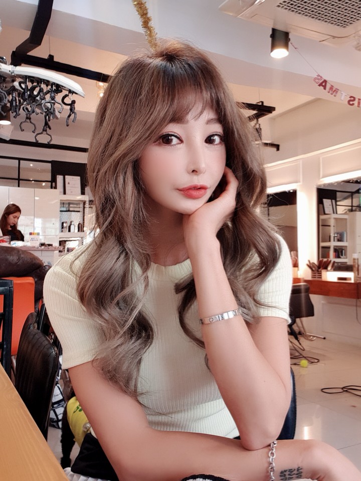 오묘한살롱 이미지