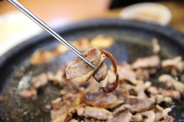 통큰생오리 이미지