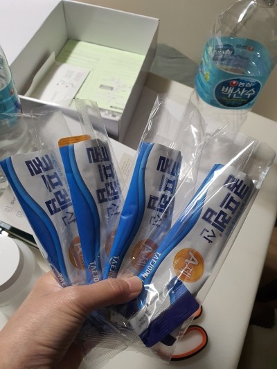거니건건 이미지