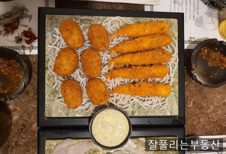 100번횟집 이미지