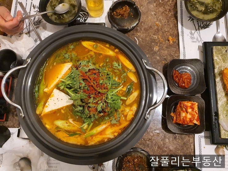100번횟집 이미지