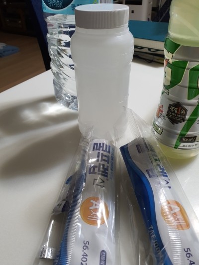 거니건건 이미지