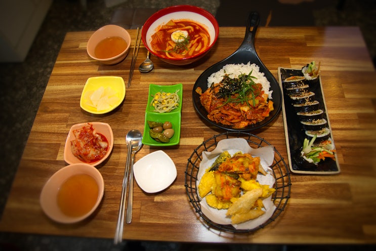 김밥친구분식 이미지