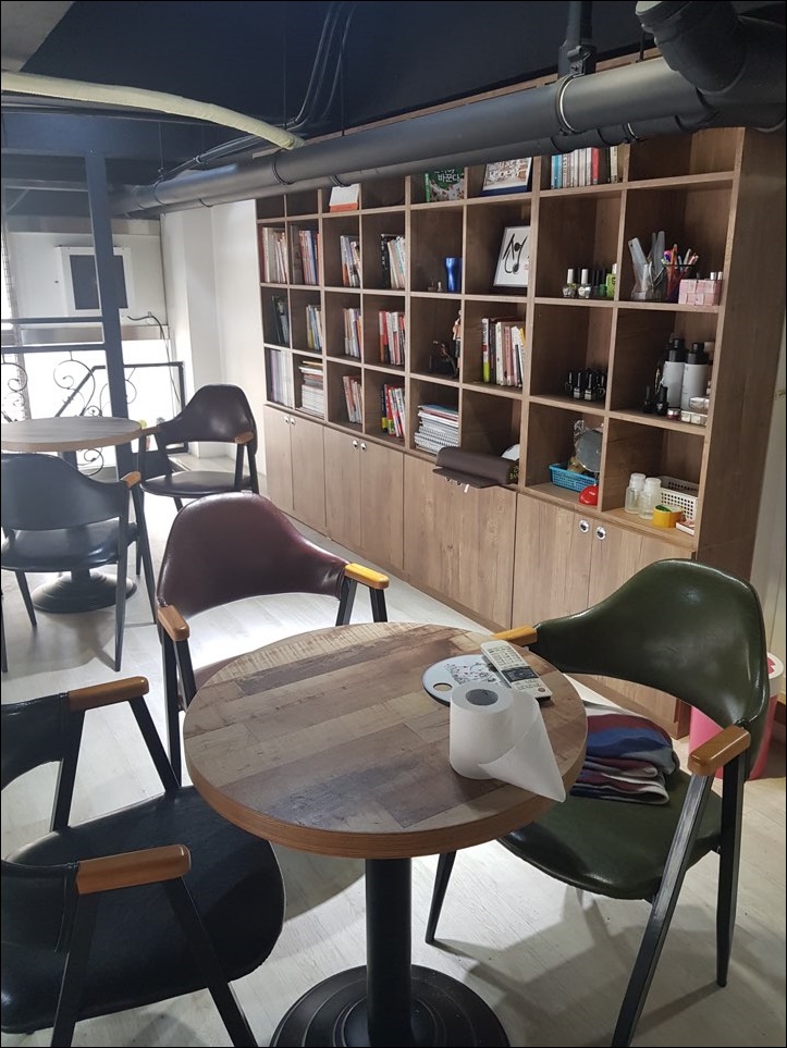 아담헤어샵 이미지