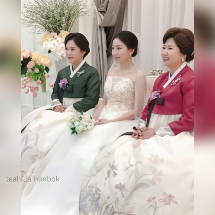 연리지한복 이미지