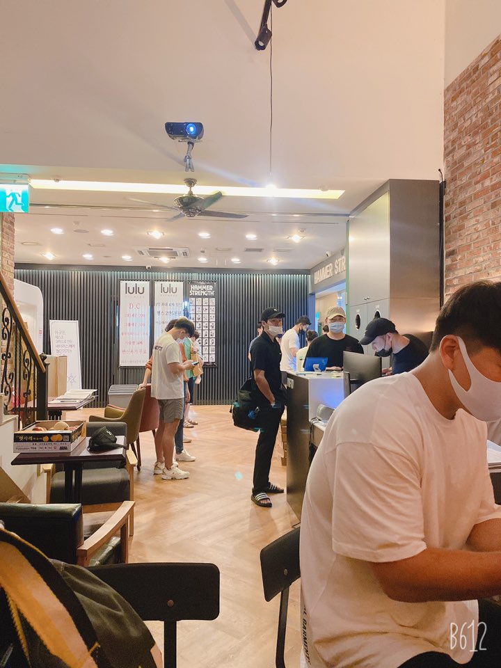 룰루짐휘트니스 이미지
