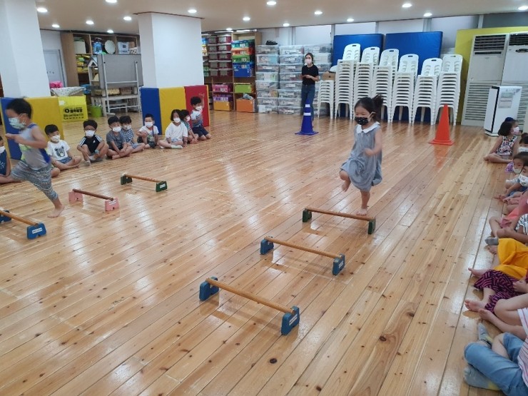 색동유치원 이미지