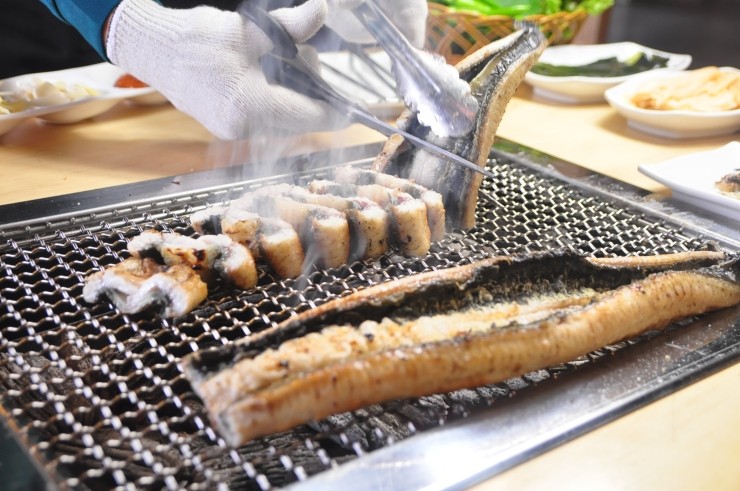 참맛숯불바다장어구이 이미지