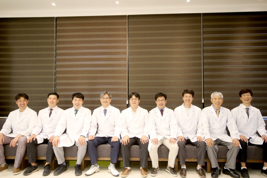 뉴욕플란트치과의원 이미지