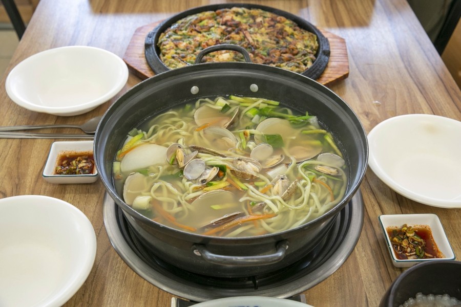 우리밀칼국수 이미지