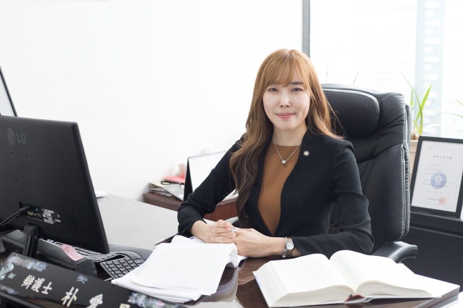 법률사무소정성 이미지