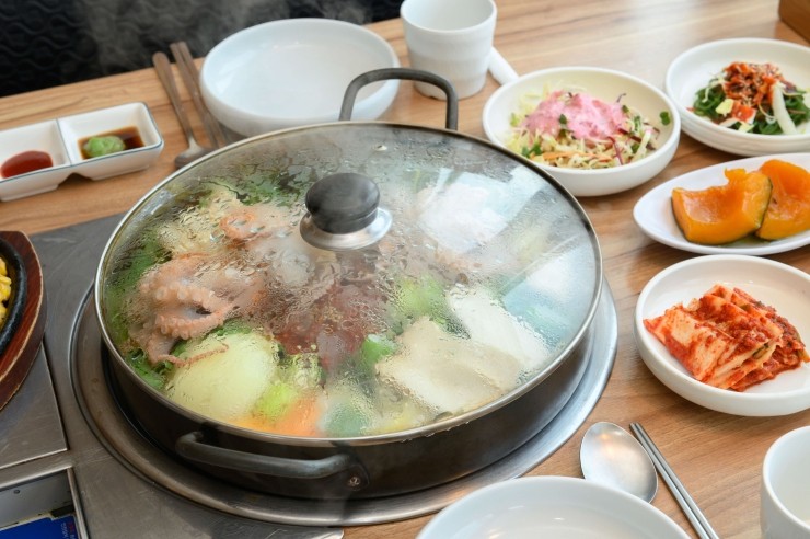 솔밭횟집 이미지