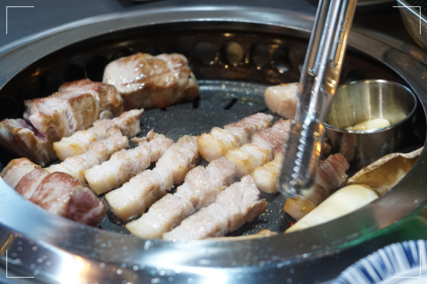 육돈 이미지