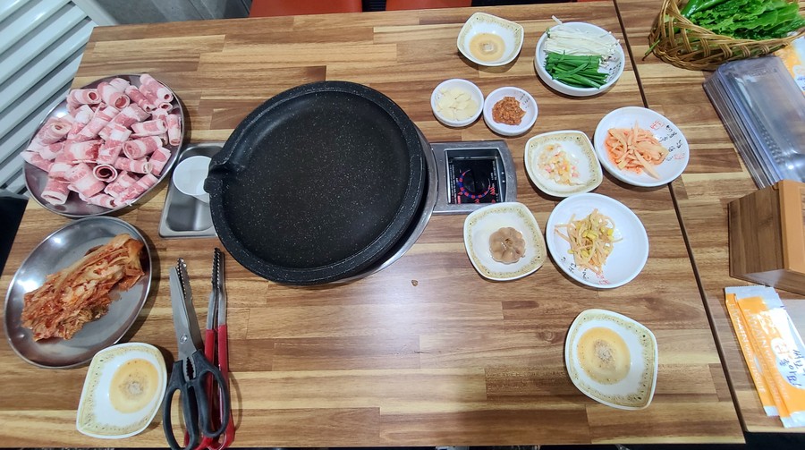 두리두리석쇠불고기 이미지