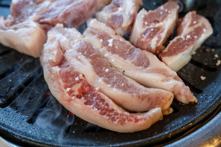 꺼멍연탄구이 이미지