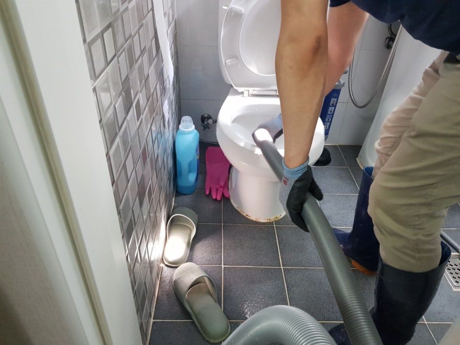 변기막힘싱크대막힘하수구막힘고압세척 이미지