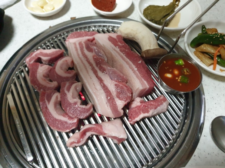 흑돈애숯불구이 이미지