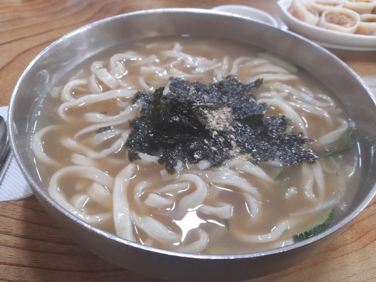 모이세홍두깨손칼국수 이미지