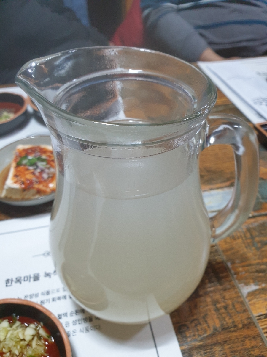 한옥마을녹색흑염소 이미지