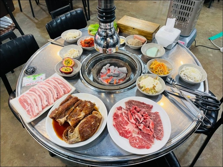 소랑돼지랑 이미지