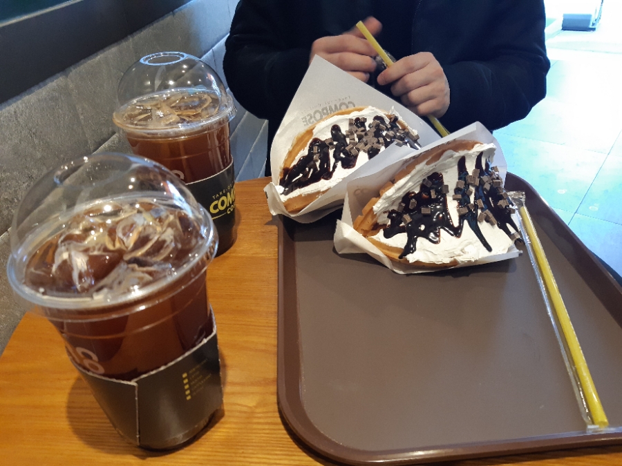 컴포즈커피 부평문화의거리점 이미지