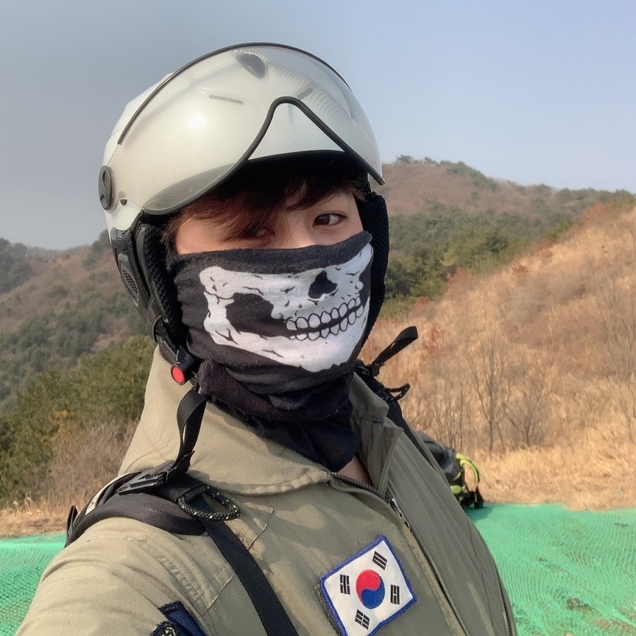 함께 하늘을 날다 이미지