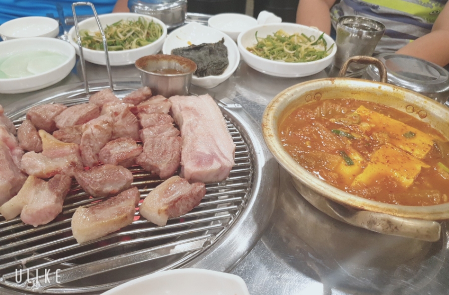 이참흑돼지 이미지