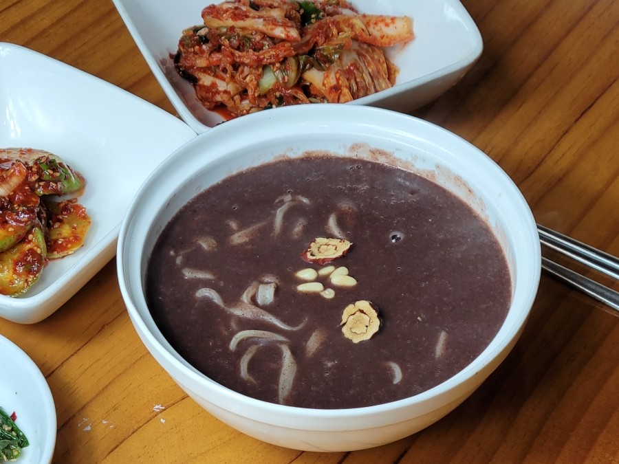 들꽃칼국수 이미지