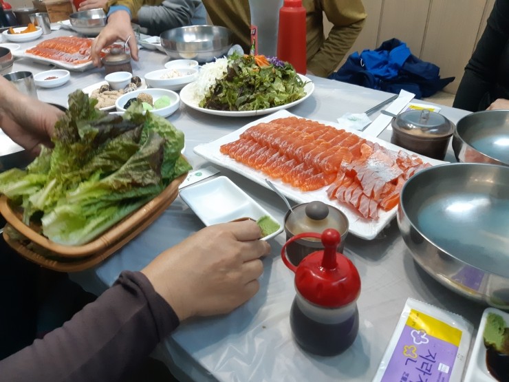 영강송어회 이미지