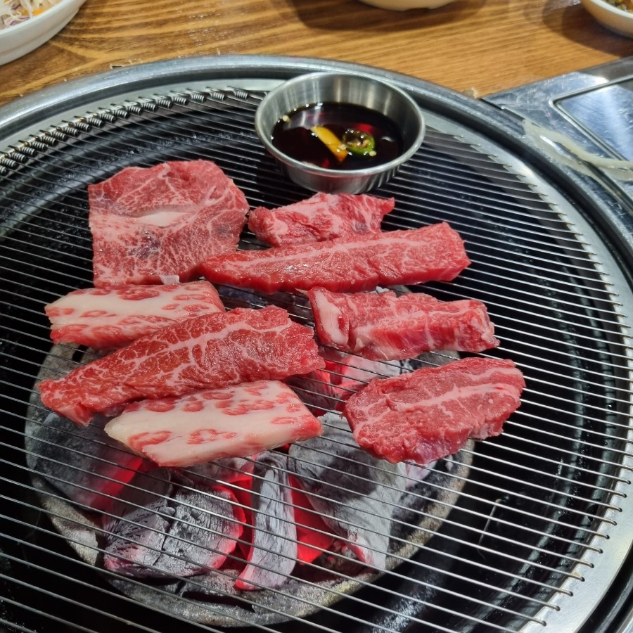 황소걸음식육식당 이미지
