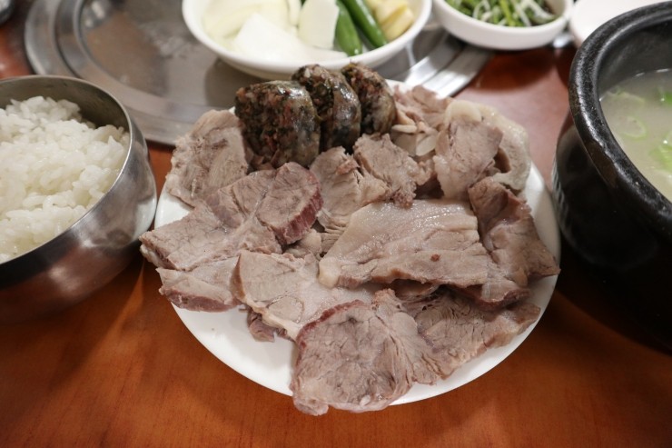중앙돼지 이미지