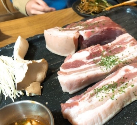 돼지짱 이미지