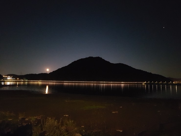 Moon.문.文 이미지