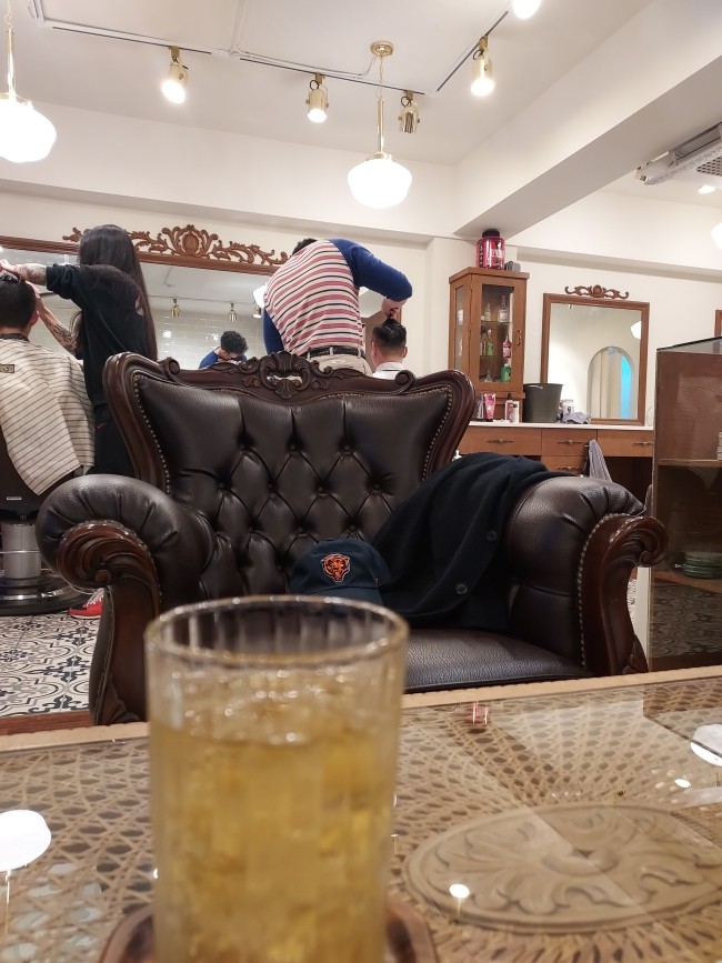 브라운즈바버샵 이미지