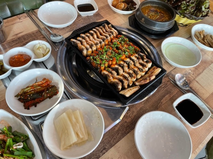 진만민물장어 이미지