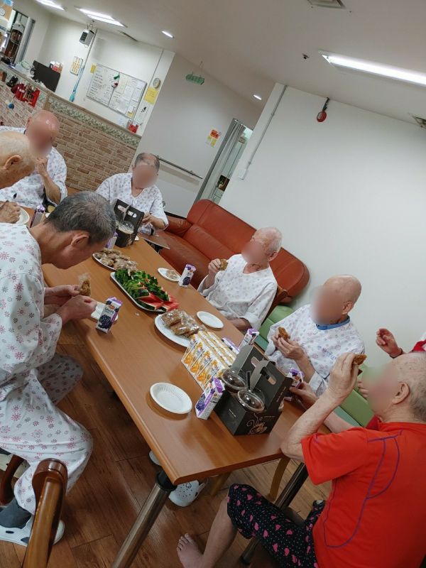 봄날한강요양원 이미지
