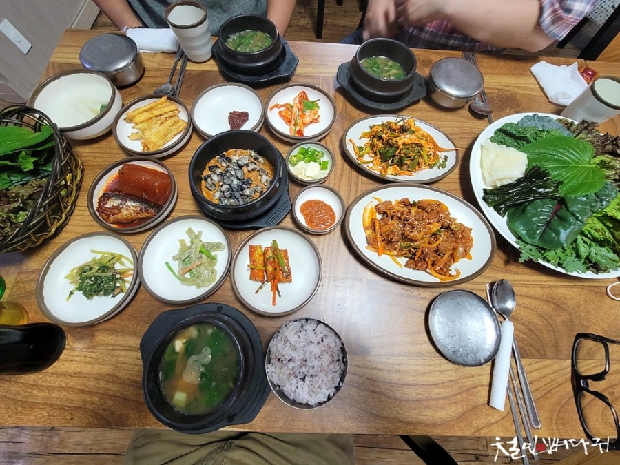 제육우렁쌈밥 이미지